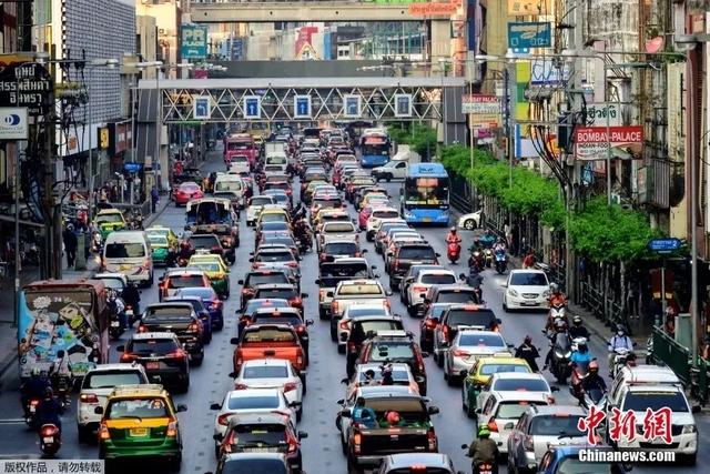 注意！這么開車不僅要錢，還要命！